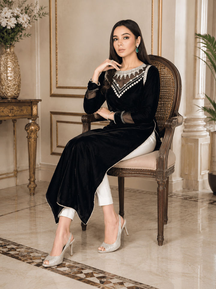 Midnight Bloom Velvet Kurta Set